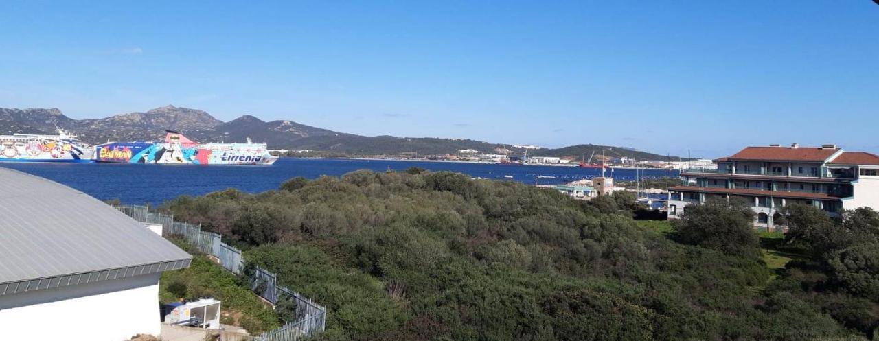 Appartement Marina Seaview à Olbia Extérieur photo