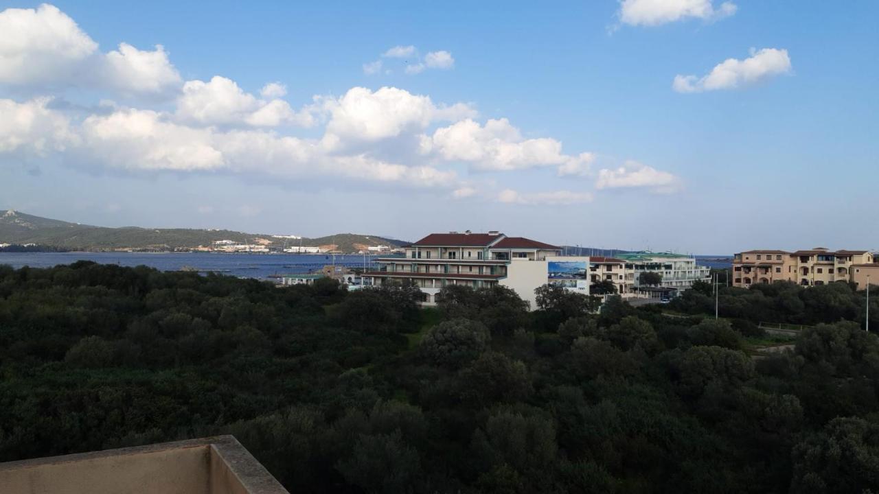 Appartement Marina Seaview à Olbia Extérieur photo